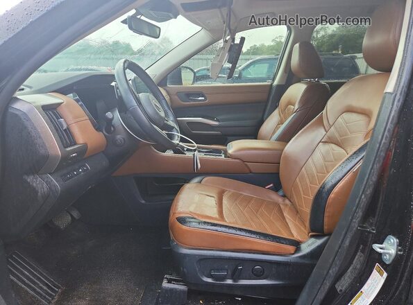 5N1DR3DG8RC304894 2024 NISSAN PATHFINDER Black Widok wnętrza z przodu