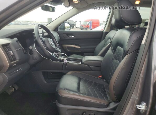 5N1DR3DH0PC222860 2023 NISSAN PATHFINDER Charcoal წინა სალონის ხედი