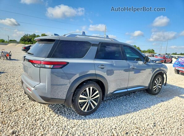 5N1DR3DK2PC254205 2023 NISSAN PATHFINDER Серый Задняя правая четверть