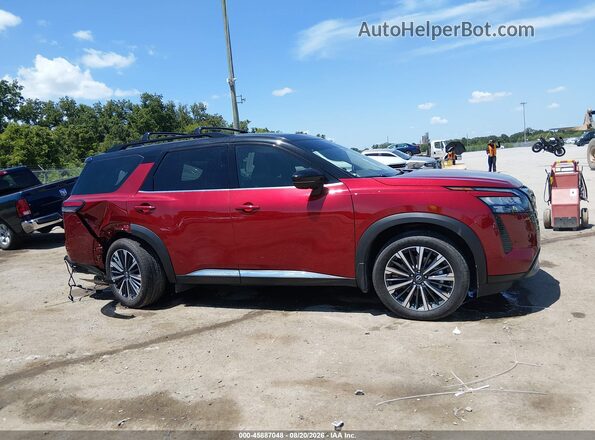 5N1DR3DV1TC218736 2026 NISSAN PATHFINDER Красный Вид задней части салона