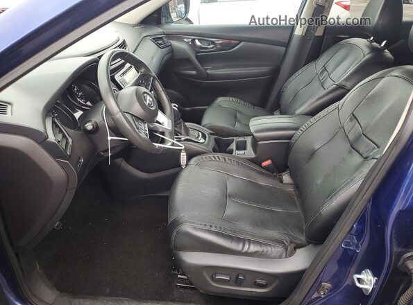 5N1ET2MV2HC769488 2017 NISSAN ROGUE Синий Вид салона спереди