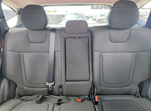 5NMJA3DE2SH569332 2025 HYUNDAI TUCSON Red Widok tylnych siedzeń