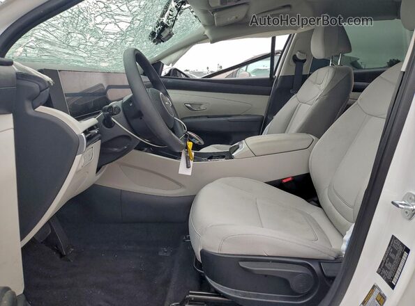5NMJA3DE2SH591234 2025 HYUNDAI TUCSON White წინა სალონის ხედი