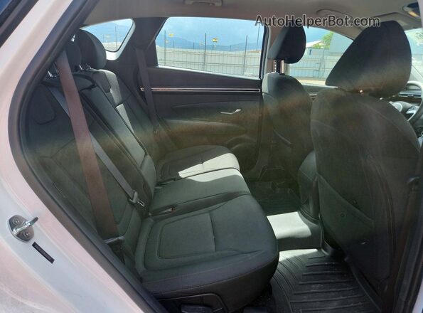 5NMJACDE9RH433838 2024 HYUNDAI TUCSON White Vista de los asientos traseros