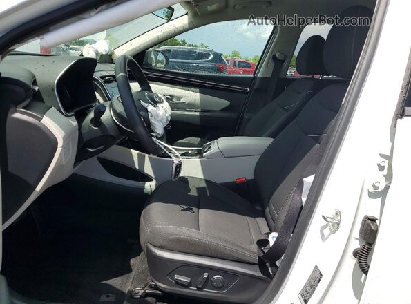 5NMJB3AEXNH047702 2022 HYUNDAI TUCSON White Vista interior delantera