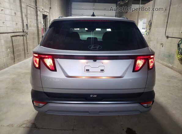 5NMJB3DE3SH563164 2025 HYUNDAI TUCSON Silver უკანა ხედი