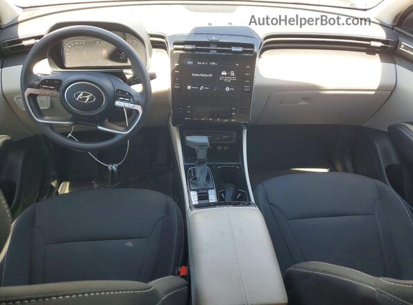 5NMJB3DE4RH388479 2024 HYUNDAI TUCSON Серебряный Вид панели приборов