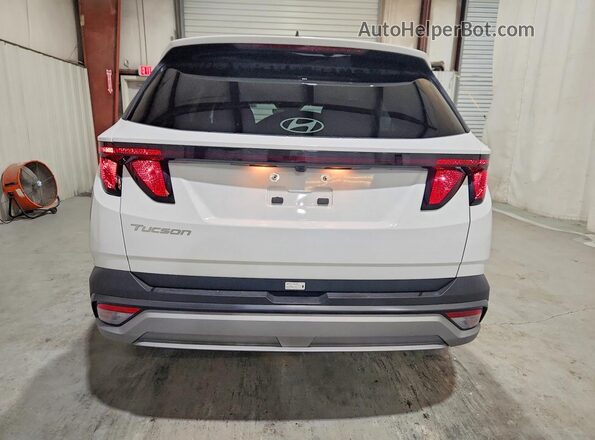 5NMJB3DE5TH636780 2026 HYUNDAI TUCSON White Rear view