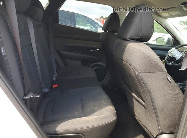 5NMJB3DE5TH690757 2026 HYUNDAI TUCSON White Vista interior trasera