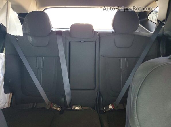 5NMJB3DE5TH752111 2026 HYUNDAI TUCSON Silver Vista de los asientos traseros