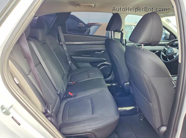 5NMJB3DE6RH368590 2024 HYUNDAI TUCSON White უკანა სალონის ხედი
