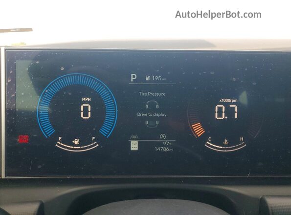 5NMJB3DE6SH453984 2025 HYUNDAI TUCSON Red Սարքավորումների վահանակի տեսք