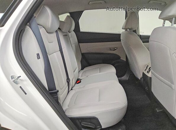 5NMJB3DE6TH636934 2026 HYUNDAI TUCSON White Rear interior view