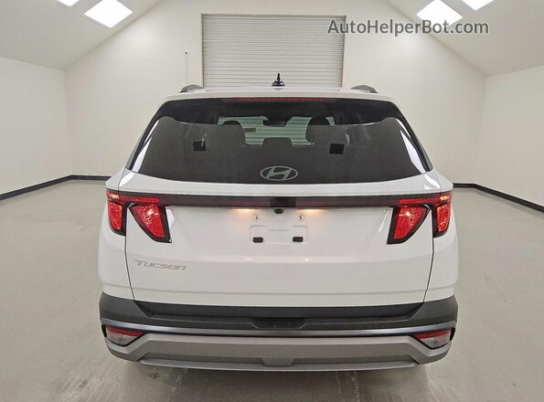 5NMJB3DE6TH636934 2026 HYUNDAI TUCSON White Rear view