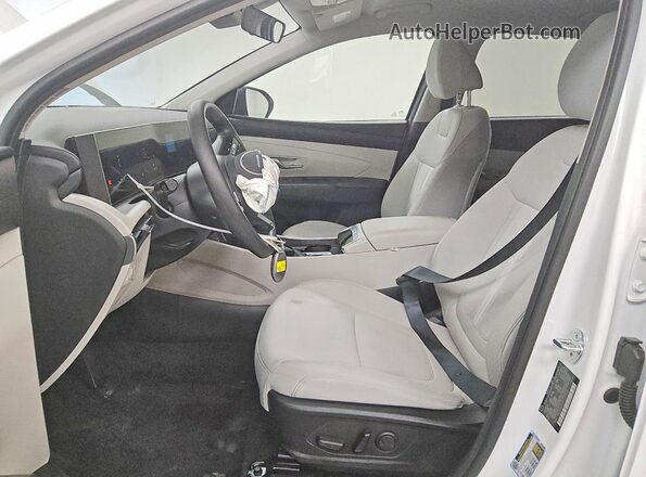 5NMJB3DE6TH636934 2026 HYUNDAI TUCSON White Front interior view