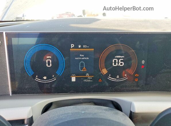 5NMJB3DE9SH592832 2025 HYUNDAI TUCSON Gray ხელსაწყოთა პანელის ხედი