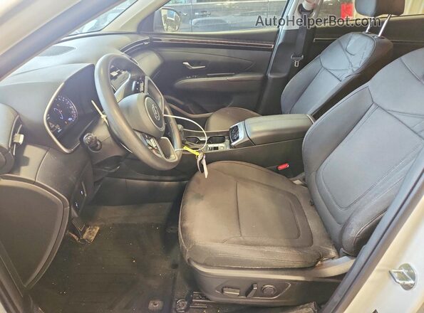 5NMJBCAE0NH152264 2022 HYUNDAI TUCSON White Вид салону спереду