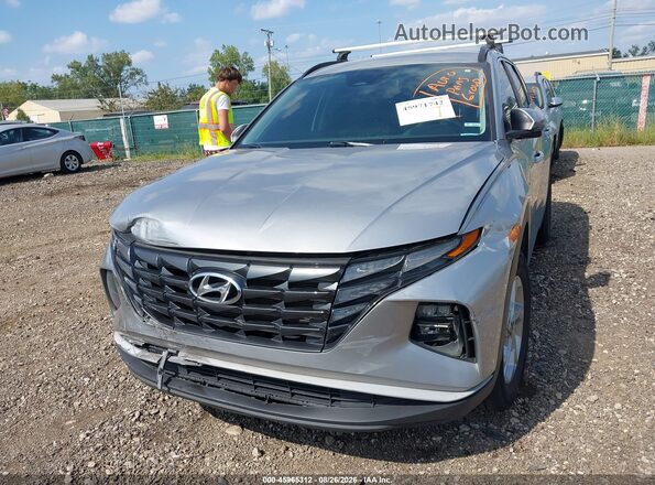 5NMJBCAE2NH054174 2022 HYUNDAI TUCSON Silver Դիմացի տեսք
