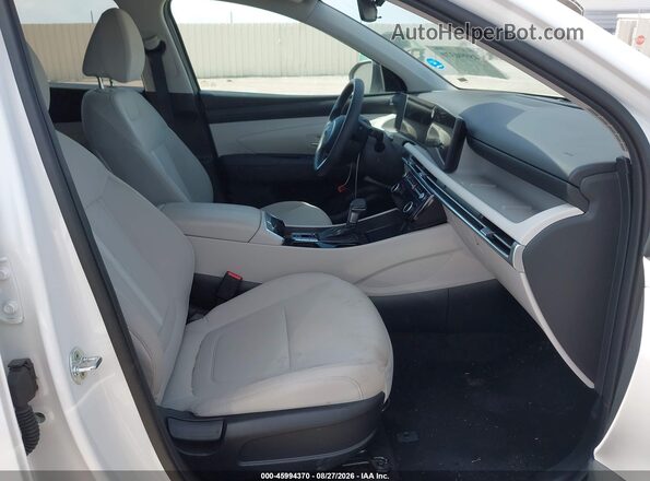 5NMJBCDE2TH654654 2026 HYUNDAI TUCSON White Vista interior delantera