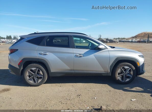 5NMJBCDE4TH667650 2026 HYUNDAI TUCSON Silver Vista interior trasera