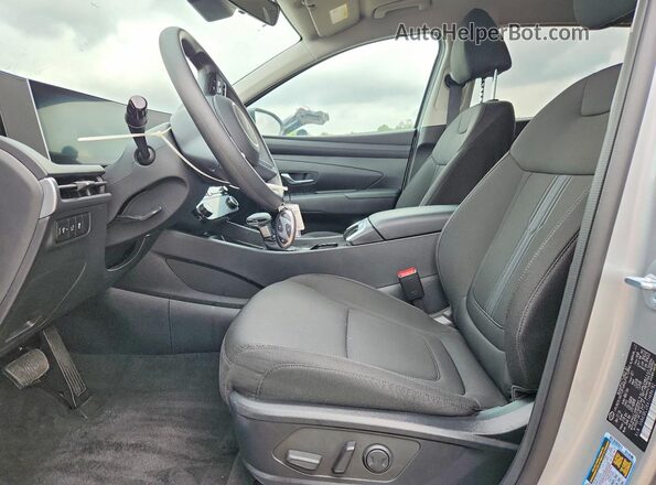 5NMJBCDE6TH686782 2026 HYUNDAI TUCSON Silver Widok wnętrza z przodu