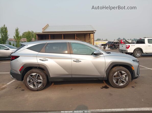 5NMJBCDE7TH652446 2026 HYUNDAI TUCSON Silver Вид задньої частини салону
