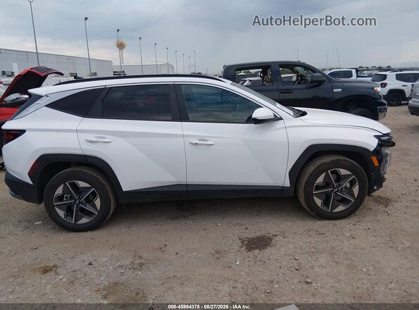 5NMJBCDE9TH618606 2026 HYUNDAI TUCSON White 360 interior view