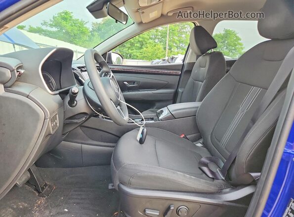 5NMJBCDEXRH320672 2024 HYUNDAI TUCSON Blue Widok wnętrza z przodu