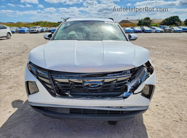 5NMJC3AE2NH096812 2022 HYUNDAI TUCSON White Widok z przodu