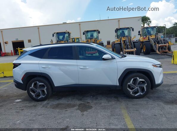 5NMJCCAE9NH073480 2022 HYUNDAI TUCSON White Սալոնի հետևի տեսք