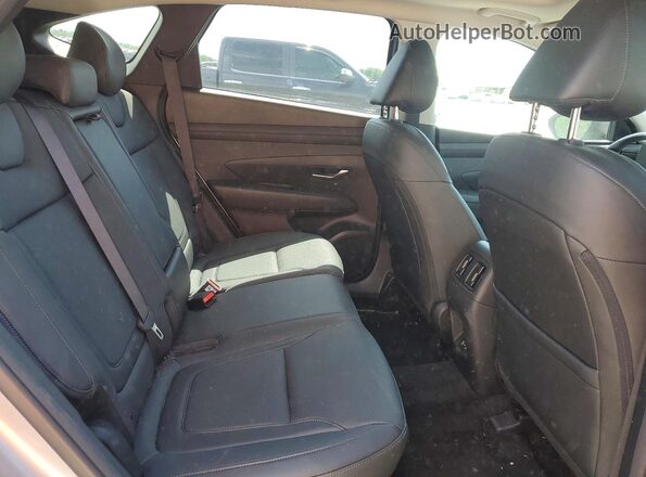 5NMJCCDE3SH460937 2025 HYUNDAI TUCSON Silver Widok wnętrza z tyłu