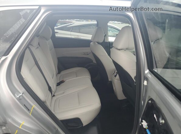 5NMJE3DEXSH495887 2025 HYUNDAI TUCSON Silver უკანა სალონის ხედი