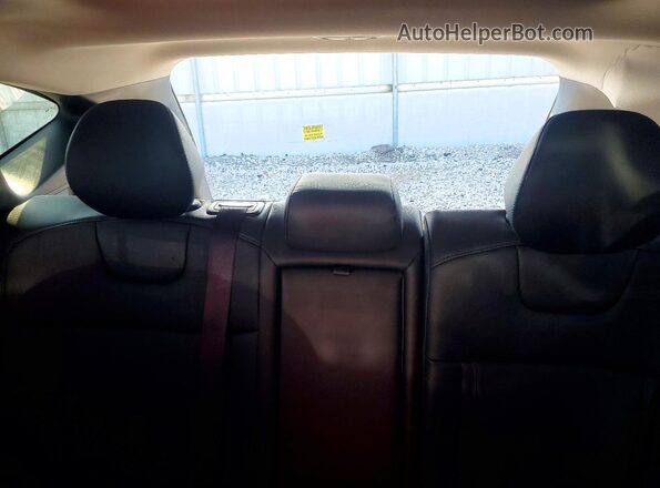 5NMJECDE4RH432441 2024 HYUNDAI TUCSON Red Widok tylnych siedzeń