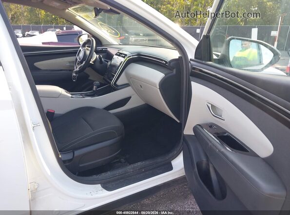 5NMJF3AE2NH053143 2022 HYUNDAI TUCSON White Front interior view