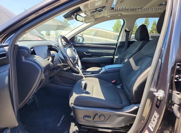 5NMJF3AE9NH111880 2022 HYUNDAI TUCSON Gray Widok wnętrza z przodu