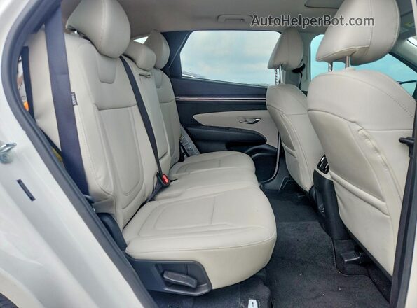 5NMJF3DE4RH331137 2024 HYUNDAI TUCSON White Widok tylnych siedzeń
