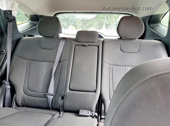 5NMJFCAE0NH099330 2022 HYUNDAI TUCSON Silver Widok tylnych siedzeń