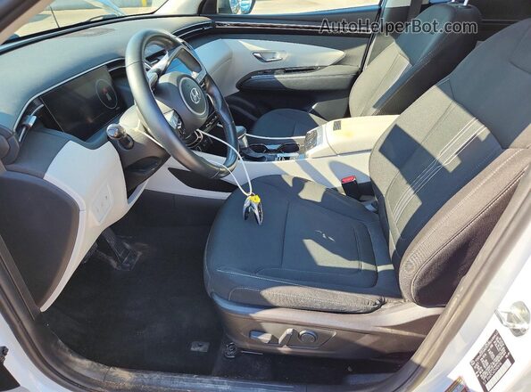 5NMJFCAE2NH014746 2022 HYUNDAI TUCSON White Вид салону спереду