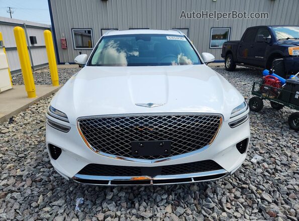 5NMMADTB2RH006947 2024 GENESIS GV70 White Front view