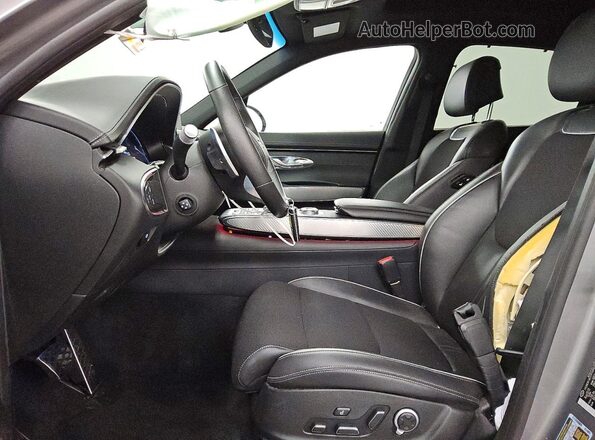 5NMMADTB5RH003525 2024 GENESIS GV70 Silver Front interior view