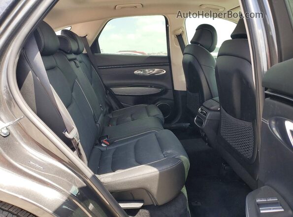 5NMMADTB5RH014346 2024 GENESIS GV70 Gray Vista interior trasera