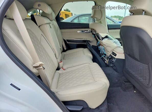 5NMMCDTC4SH030630 2025 GENESIS GV70 White Rear interior view