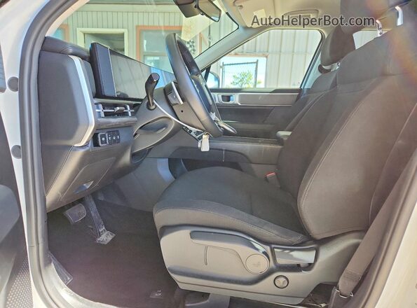 5NMP1DGL8RH031030 2024 HYUNDAI SANTA White წინა სალონის ხედი