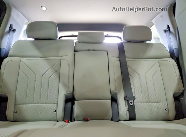 5NMP24G1XSH033136 2025 HYUNDAI SANTA Gray Հետևի նստատեղերի տեսք