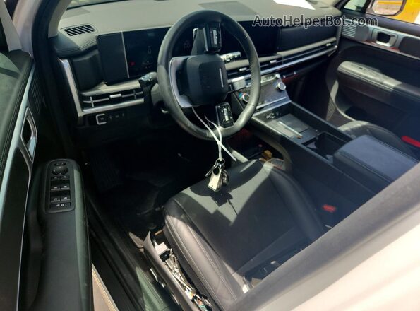 5NMP24GL2SH104282 2025 HYUNDAI SANTA Белый Вид панели приборов