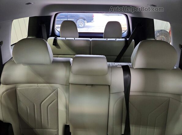 5NMP24GL2TH167948 2026 HYUNDAI SANTA Gray Rear seats view
