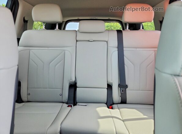 5NMP2DG13RH005575 2024 HYUNDAI SANTA Silver უკანა სავარძლების ხედი
