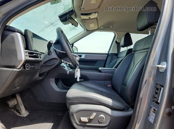 5NMP2DGLXSH123274 2025 HYUNDAI SANTA Gray Front interior view
