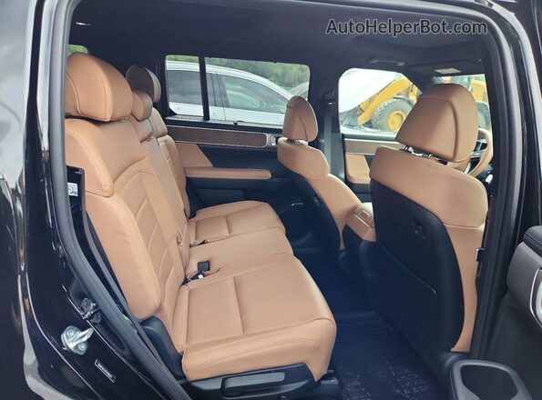 5NMP34G14TH105351 2026 HYUNDAI SANTA Black Rear interior view
