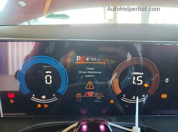 5NMP3DGL1SH107980 2025 HYUNDAI SANTA Red Vista del cuadro de instrumentos